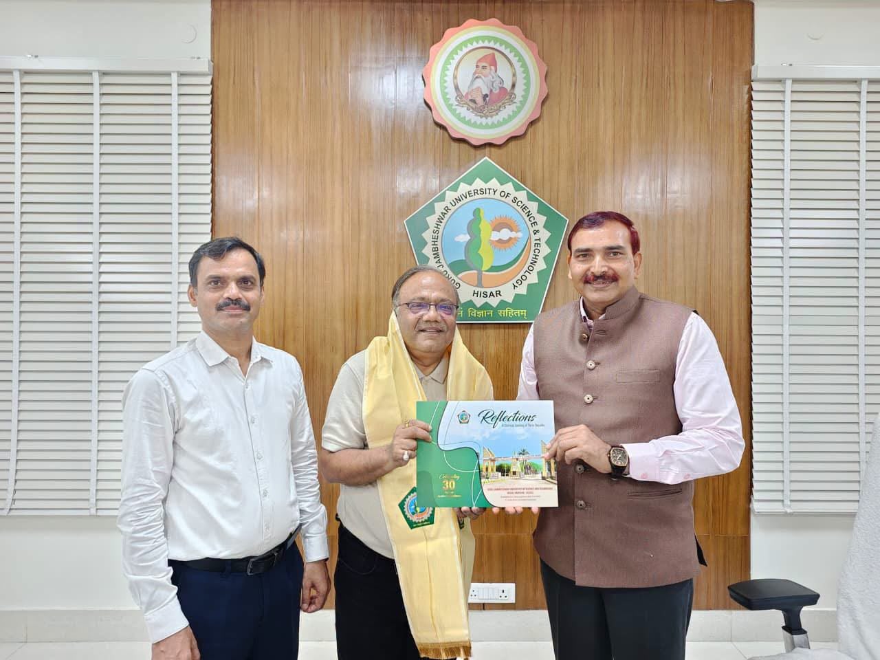 Kushabhau Thakre Patrakarita Avam Jansanchar Vishwavidyalaya